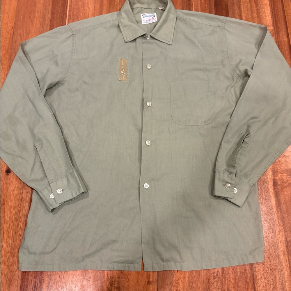 Vintage Late 1950s Pilgrim Olive Green Button Up Shirt USA Made Men’s 15-15½ M